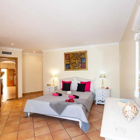 Samoa By Algarve Vacation Villa