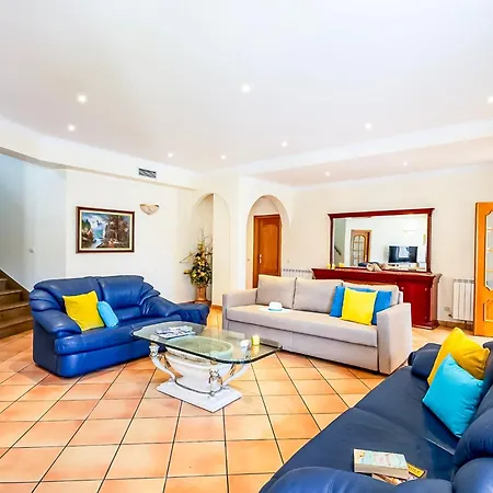 Villa Samoa - Moradia Com Piscina Aquecivel E Bbq Em