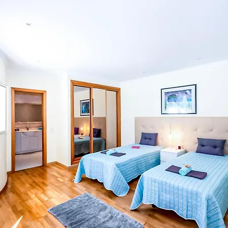 Villa Samoa - Moradia Com Piscina Aquecivel E Bbq Em Albufeira