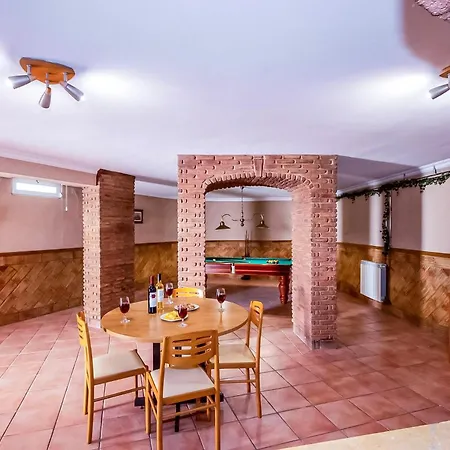 Samoa - Moradia Com Piscina Aquecivel E Bbq Em Villa