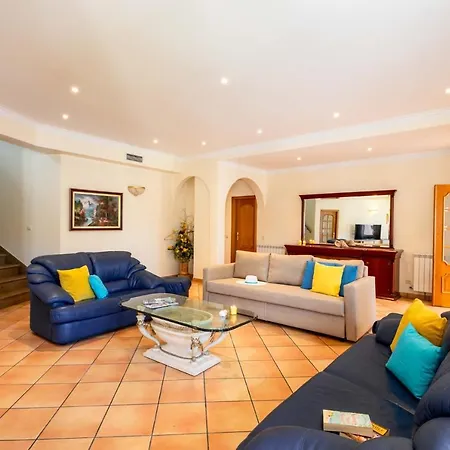 Samoa - Moradia Com Piscina Aquecivel E Bbq Em Villa Albufeira